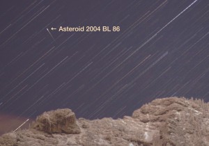 StarStaX_Asteroid_02-Asteroid_83_lücken_füllen_00000081